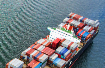 國際貨運是為國際貿(mào)易運輸服務(wù)的一種綜合性業(yè)務(wù)