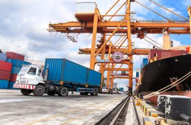 隨著國(guó)際物流貿(mào)易市場(chǎng)的拓展，國(guó)際物流公司必須有哪些素養(yǎng)？