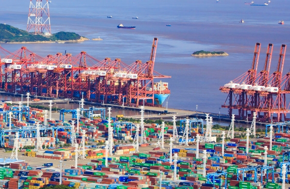 中俄的物流聯(lián)系是兩國(guó)經(jīng)濟(jì)合作的基礎(chǔ)，也是雙方合作共贏的重要途徑