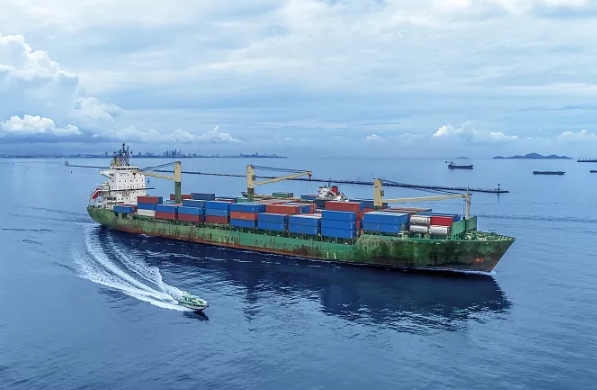 隨著全球貿(mào)易的深入發(fā)展，俄羅斯貨運(yùn)代理行業(yè)有望繼續(xù)保持繁榮發(fā)展