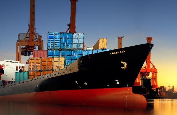 美國的海運業(yè)將繼續(xù)發(fā)揮其重要作用，推動全球貿(mào)易的發(fā)展