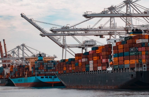 海運貨代作為連接世界貿(mào)易的重要橋梁，正面臨著前所未有的發(fā)展機遇