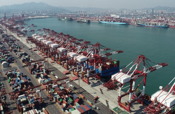 面對復(fù)雜多變的國際貿(mào)易環(huán)境，海運日本貨代以其專業(yè)性脫穎而出