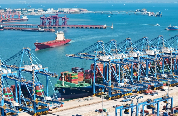 歐洲貨代作為連接各國(guó)市場(chǎng)的橋梁，扮演著至關(guān)重要的角色