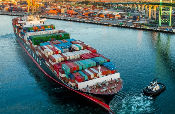 隨著中東地區(qū)經(jīng)濟(jì)的持續(xù)增長(zhǎng)，中東貨代行業(yè)將迎來(lái)更多的發(fā)展機(jī)遇